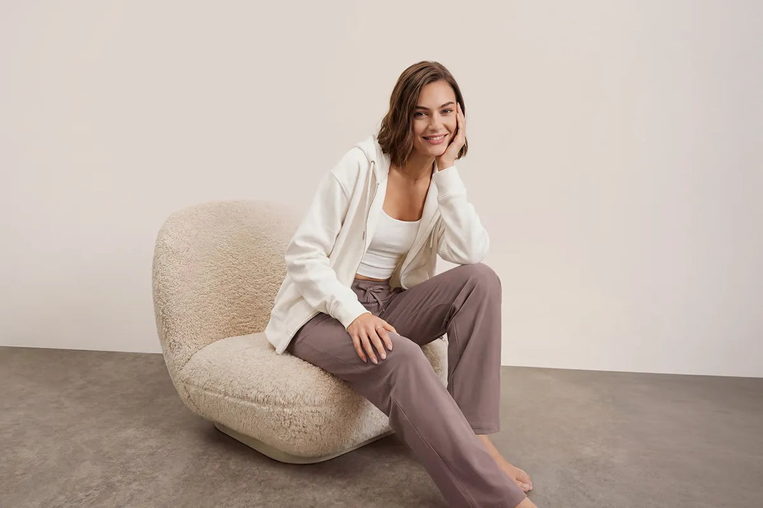 What to Wear with wide leg yoga pants: 9 Stylish Outfit Ideas for Effortless Comfort