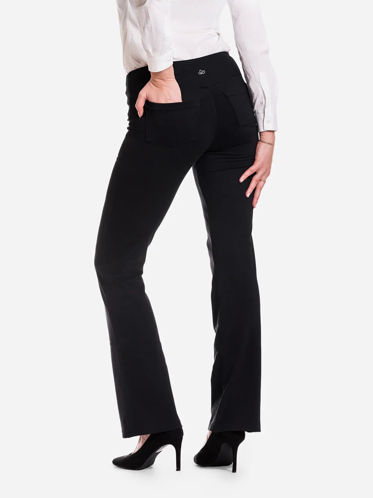 Bootcut Yoga Pants, 5 Pockets image 1