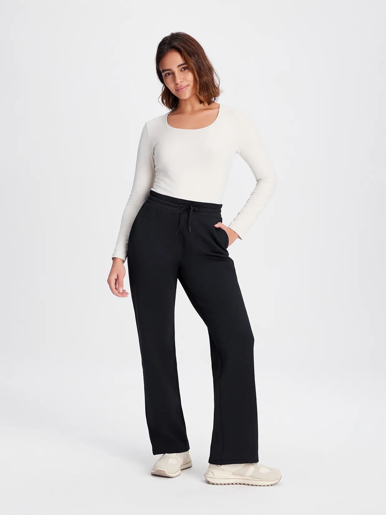 CozyWarmth Thermal Fleece Sweatpants image 3