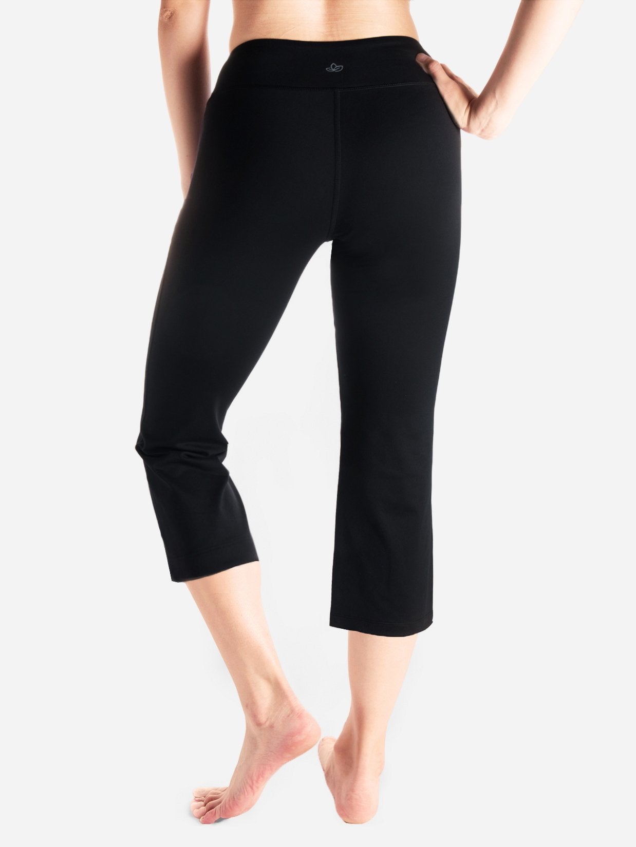 Essential Cropped Yoga Pants #color_Black